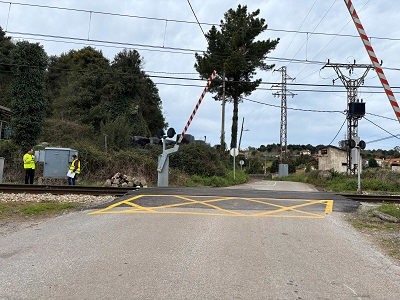 Licitada la renovaci�n de ocho pasos a nivel de la red de ancho m�trico en Asturias